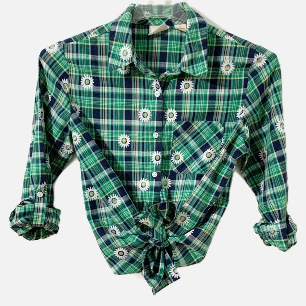 Vintage Chic Long Sleeve Plaid Button Down Shirt with Daisies Pointed Collar